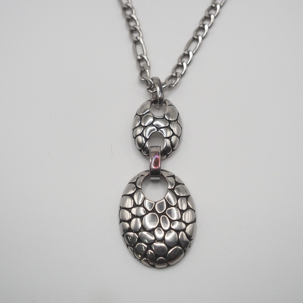 Vintage Figaro Chain Necklace Pebble Texture Double Oval Pendant Silver Tone